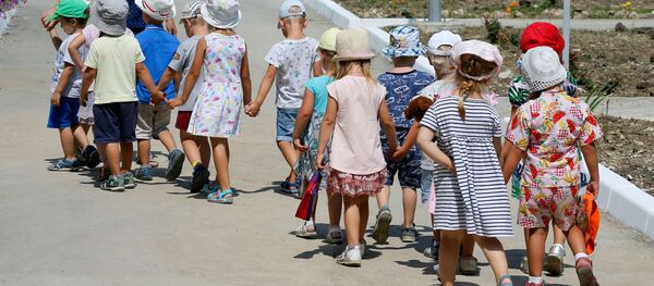 Рабочая поездка премьер-министра РФ Д. Медведева в Севастополь Рабочая поездка премьер-министра РФ Д. Медведева в Севастополь - Sputnik Кыргызстан