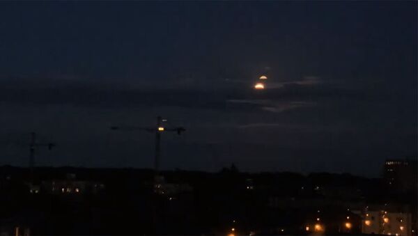Полутеневое затмение Луны за 1,5 минуты — видео - Sputnik Кыргызстан