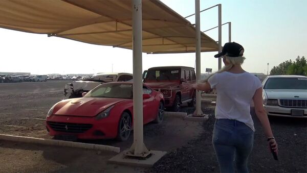 Кладбище суперкаров в Дубае — блогер сняла на видео гигантскую парковку - Sputnik Кыргызстан