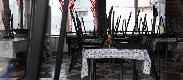 Карантин учурунда жабык кафе. Архив - Sputnik Кыргызстан