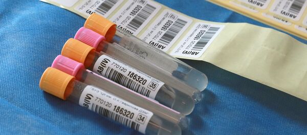 Тестирование на наличие антител к COVID-19 Тестирование на наличие антител к COVID-19 - Sputnik Кыргызстан