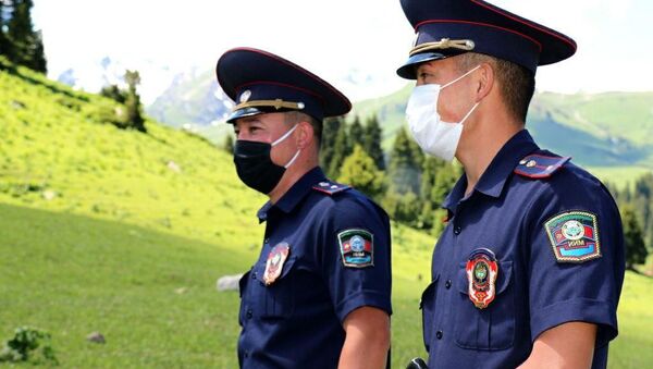 Работа туристической милиции в Иссык-Кульской области - Sputnik Кыргызстан