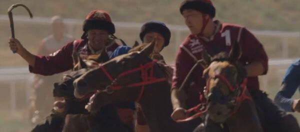 Netflix снял фильм про кок-бору — трейлер - Sputnik Кыргызстан