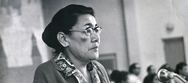 Государственный и общественный деятель Кулуйпа Кондучалова Государственный и общественный деятель Кулуйпа Кондучалова - Sputnik Кыргызстан