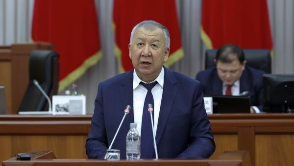 Премьер-министр Кубатбек Боронов на заседании Жогорку Кенеша - Sputnik Кыргызстан