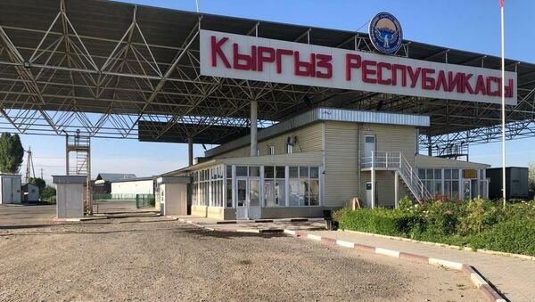 Возобновление работы двух пунктов пропуска на границе с Казахстаном - Sputnik Кыргызстан