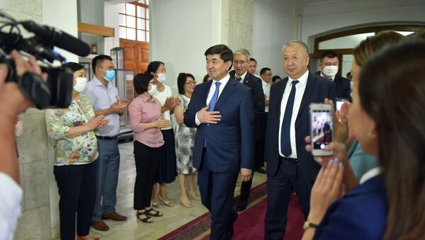 Церемония передачи полномочий Главы Правительства - Sputnik Кыргызстан
