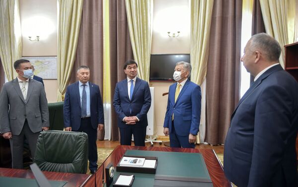 Абылгазиев жаңы премьер-министрге жана жалпы өкмөткө ийгилик каалады. - Sputnik Кыргызстан