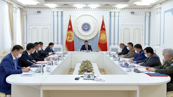 Президент Кыргызстана Сооронбай Жээнбеков проводит заседание Совета безопасности в узком составе - Sputnik Кыргызстан