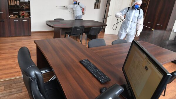 Дезинфекция офисного помещения. Архивное фото - Sputnik Кыргызстан