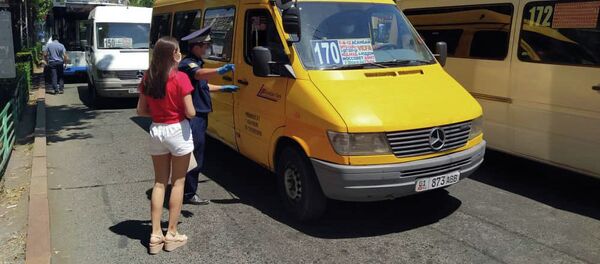 Общественный транспорт на одной из остановок в Бишкеке. Архивное фото - Sputnik Кыргызстан