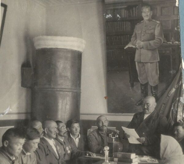 1418 күнгө созулган Улуу Ата Мекендик согуш. Майданда кан төккөн кыргызстандыктар - Sputnik Кыргызстан