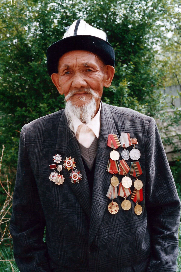 1418 күнгө созулган Улуу Ата Мекендик согуш. Майданда кан төккөн кыргызстандыктар - Sputnik Кыргызстан