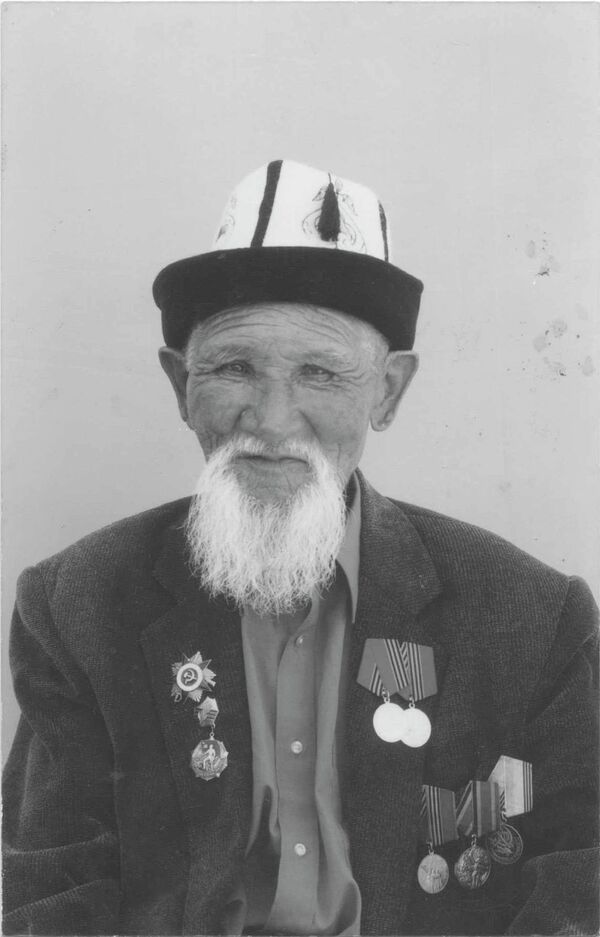 1418 күнгө созулган Улуу Ата Мекендик согуш. Майданда кан төккөн кыргызстандыктар - Sputnik Кыргызстан