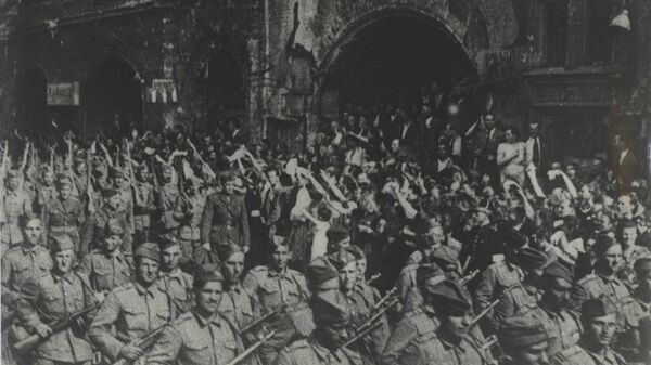 СССРдеги Чехословакиянын Биринчи Армия Корпусунун Прагага кириши. 9-май, 1945-жыл - Sputnik Кыргызстан