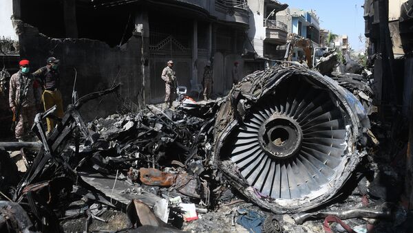 Крушение пассажирского самолета в Пакистане - Sputnik Кыргызстан