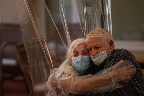 Ситуация в Испании из-за пандемии коронавируса - Sputnik Кыргызстан