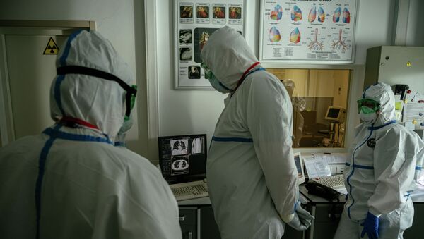 Медицинские работники в больнице. Архивное фото - Sputnik Кыргызстан