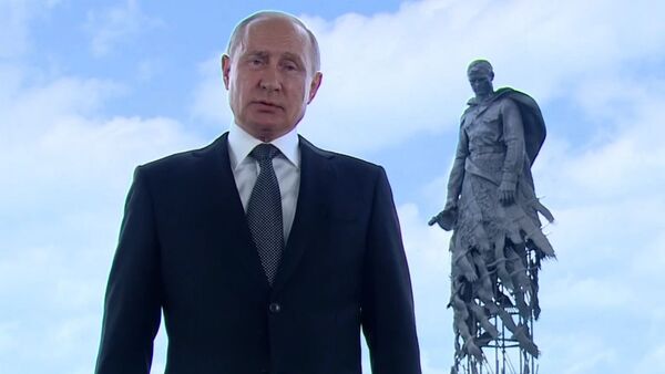 Путин добуш берүү күнүнүн алдында россиялыктарга кайрылды - Sputnik Кыргызстан