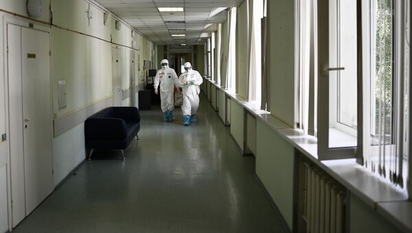 Медицинские работники в больнице - Sputnik Кыргызстан