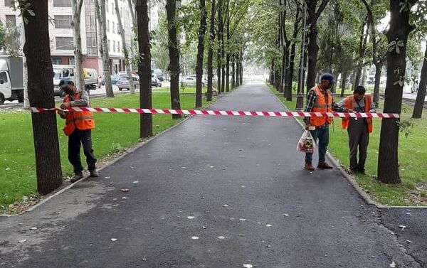 В Бишкеке закрыли парки, скверы и детские площадки - Sputnik Кыргызстан