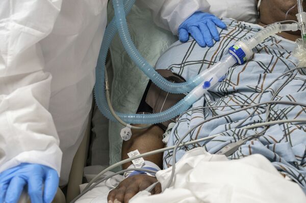 Врач не смогла сдержаться и разрыдалась на приеме — о стрессе из-за COVID в КР - Sputnik Кыргызстан