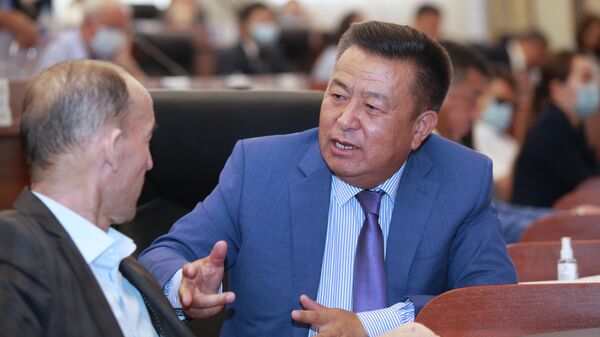 Депутат Чыныбай Турсунбеков - Sputnik Кыргызстан
