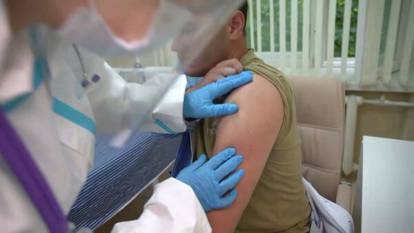 ВОЗ заинтересовалась российской вакциной от СOVID-19 — видео - Sputnik Кыргызстан